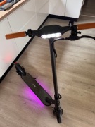Hulajnoga elektryczna FRUGAL Clever 250W 8.5"  plus gratis.
