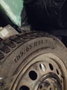 Jednoroczne opony zimowe 14cali 