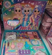 Zestaw kosmetyki,akcesoria dla dziewczynki