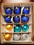 bombki choinkowe szklane 4 cm PRL 12 szt