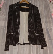 Żakiet czarno-biały w paski