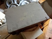 Stara Drewniana Skrzynia ZIP Grupowy Skrzynka Wojskowa PRL Kufer Kuferek