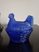 Średnia kurka prl kura kobaltowa bomboniera 