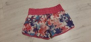 Szorty letnie spodenki letnie na plażę wakacje r.134-140 kwiaty hawajskie
