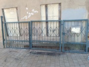 Brama wjazdowa dwuskrzydłowa wraz z furtką. 