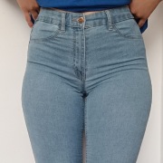 niebieskie skinny jeansy z średnim stanem