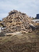 Drewno opałowe z palet jednorazowych