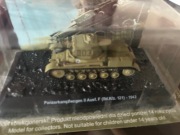Panzerkampfwagen II ausf F ( Kfz 121) - Amercom  1:72