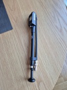 Pompka do amortyzatora Rock Shox z cyfrowym manometrem