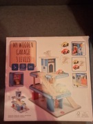 Garaż drewniany dla dziecka