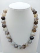 Naszyjnik: Matowy Agat Botswana – Aksamitne Pasiaste Kule (14 mm)