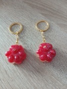 Kocia łapka. Brelok na klucze. Czerwone  ze złotymi dodatkami. 