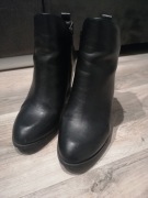 Botki Clara Barson 39