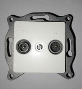 Gniazdo RTV przelotowe 9dB LEGRAND CARIVA białe - używane 