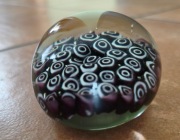 Vintage szklany przycisk do papieru millefiori murano kulka retro prl
