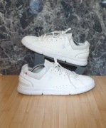 Oryginalne męskie buty ON Sneakersy The Roger Advantage R.46