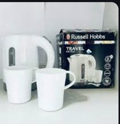 Czajnik turystyczny Russell Hobbs 1000 W 0.85lplus filiżanki i łyżeczki