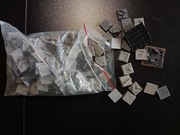 Worek podstawek kwadratowych 20mm Warhammer Fantasy Old World