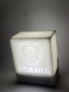 Lampa led z napisem Scania