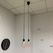 Zwis zawiesia zawiesie czarne lampa żarówki Ikea 
