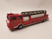 Majorette Pompier Grande Echelle 1/86