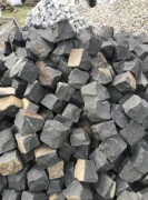 CZARNA KOSTKA BAZALTOWA Czarny Granit Szwed Kostka