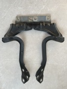 Zawias maski prawy megane IV6540022003R