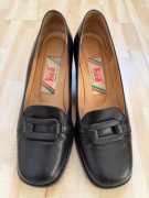 Damskie buty skorzane, czolenka czarne, obcas, 39, stan bdb