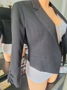 Krótka czarna marynarka rękaw 3/4 zmarszczony r. M