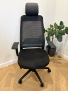 Ergonomiczny fotel biurowy Elzap Shine czarny