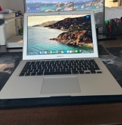 MacBook Air 13" A1466 | 8GB RAM | 128GB SSD | Od nowości! BOX