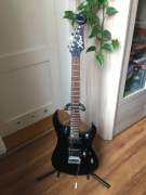Gitara elektryczna Cort X-2 + statyw + stroik