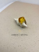 Piękny artystyczny pierścionek z naturalnym bursztynem, srebro próby 925