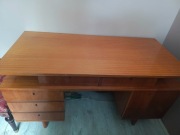 Biurko drewniane wysoki połysk z lat 70.