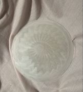 Klosz do plafonu mleczny