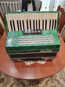 Na sprzedaż akordeon