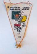 Proporczyk IV Turniej Mini- Koszykówka 1979 Stołeczny Ośrodek Sportowy