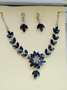 Komplet biżuterii naszyjnik i kolczyki 