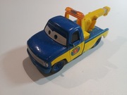 metalowy samochodzik Mattel Disney Pixar Cars holownik Race Tow Truck Tom