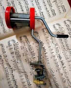 Ręczna maszynka do robienia makaronu. 