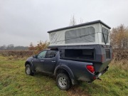 Zabudowa turystyczna, Kapsuła z namiotem na Pickup L200 Hilux Ranger Navara