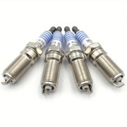 Komplet 4 nowych świec irydowych Motocraft Platinium - sprzedam