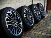 KOŁA ALUMINIOWE AUDI ( SEAT , SKODA , VW ) ( ORYGINAŁ )