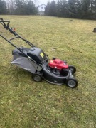 Profesjonalna kosiarka spalinowa HONDA HRH536 HXE