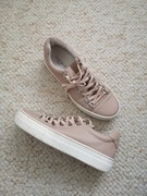 38 skórzane sneakersy Iconic 