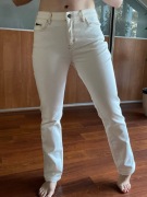 Białe jeansy damskie Esprit prosta nogawka