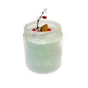 Świeca sojowa z dekoracją jagodową 