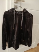 Czarna bluza z kapturem 