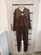 Dres mleczna czekolada literka B , welurowy.