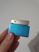 Zabytkowa zapalniczka benzynowa z okresu PRL